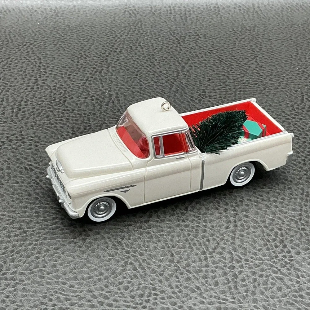 Vintage 1996 Hallmark Keepsake 1956 Chevrolet Cameo Pickup Truck Ornament W Box